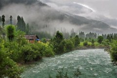 Beautiful-Neelum-Valley-by-neelumcity-hotel